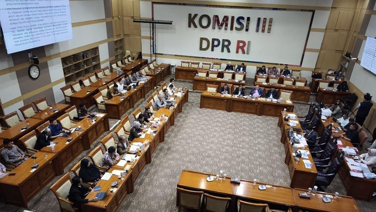 Komisi III DPR Minta Pengusutan Kasus Hogi Minaya Dihentikan, Kapolres-Kajari Minta Maaf Komisi III DPR Minta Pengusutan Kasus Hogi Minaya Dihentikan, Kapolres-Kajari Minta Maaf