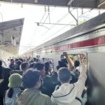 Anker KRL Green Line Keluhkan Desak-desakan Tiap Hari di Jam Sibuk