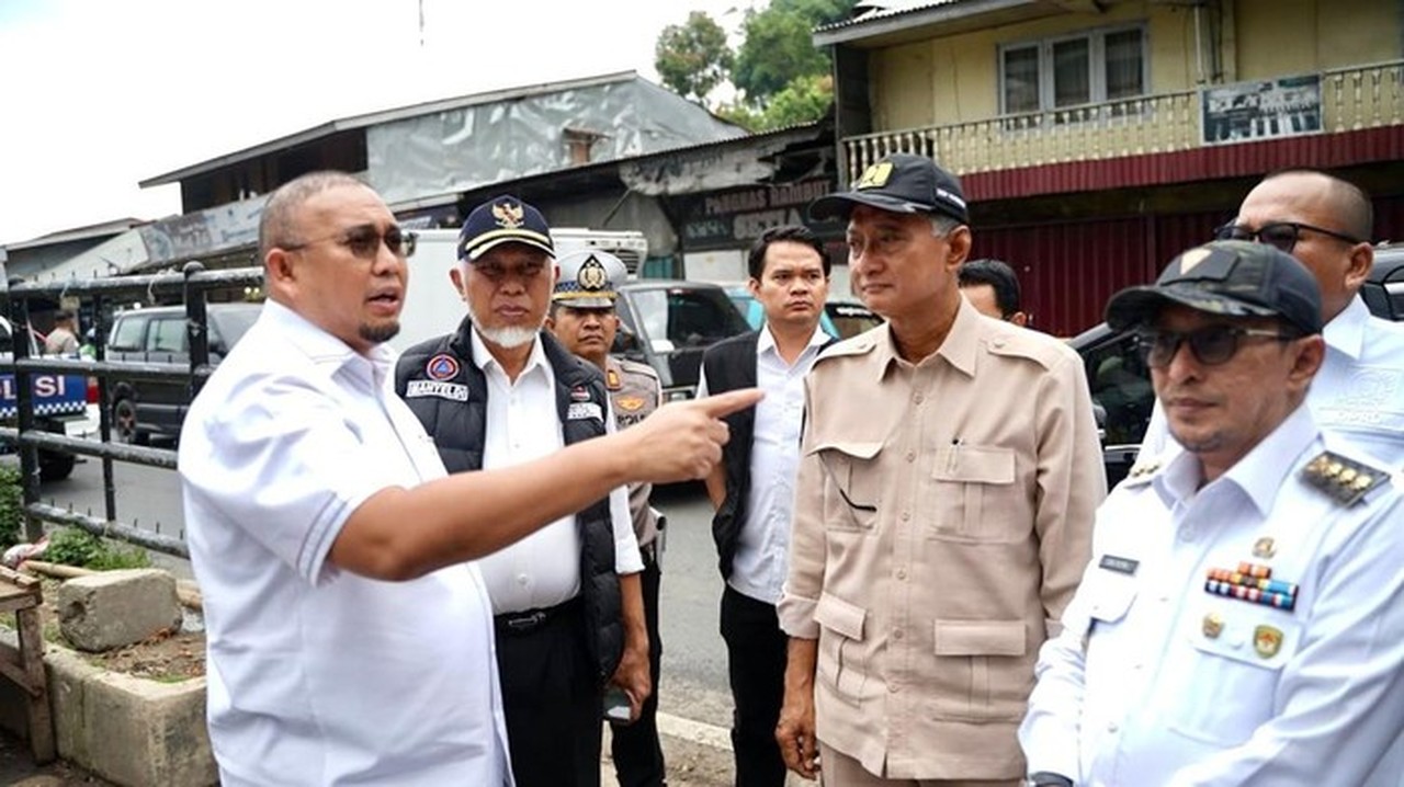 Menteri PU Dody Hanggodo dan Andre Rosiade Tinjau Pasar Koto Baru Atasi Macet Menahun Menteri PU Dody Hanggodo dan Andre Rosiade Tinjau Pasar Koto Baru Atasi Macet Menahun