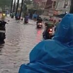 Hujan Deras Guyur Bekasi, Banjir Rendam Harapan Indah hingga Kalimalang