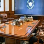 Seskab Teddy dan Wagub Emil Bahas Infrastruktur Jatim, Fokus Program Prioritas Presiden Prabowo