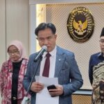 Yusril Ihza Mahendra Teken Pakta Integritas, Ingatkan ASN Bekerja Sungguh-sungguh