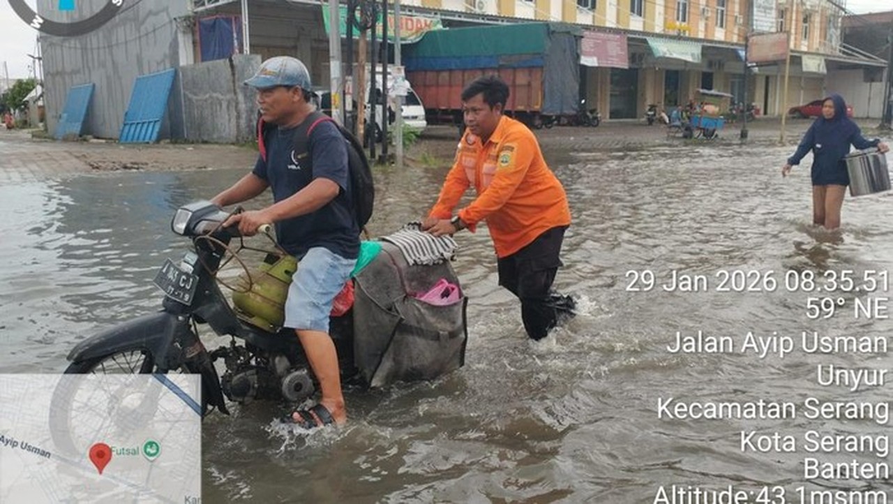 Banjir Landa Kota Serang: 330 Rumah Terendam, Ribuan Jiwa Terdampak Banjir Landa Kota Serang: 330 Rumah Terendam, Ribuan Jiwa Terdampak