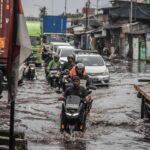 Banjir Jakarta: 28 RT dan 11 Jalan Terendam Akibat Hujan Deras, BPBD Pantau Ketat