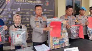 Tujuh Perampok Minimarket di Pandeglang Dibekuk, Ratusan Bungkus Rokok Disita Polisi