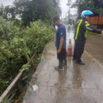 Tebing Jalan Raya Cilebut Bogor Longsor Akibat Hujan Deras, Timpa Satu Rumah Kosong