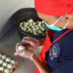 Warga Binaan Lapas Kotabaru Ciptakan Telur Asin UMKM La New City, Bekali Keterampilan Mandiri