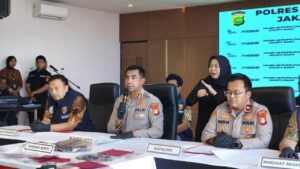 Pria di Jakbar Curi Telur Sebelum Bobol Rumah, Rampas Emas dan Uang Rp 150 Juta