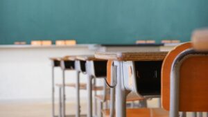 Kasus Guru SD di Tangsel Dipolisikan Ortu Murid Dihentikan Polisi