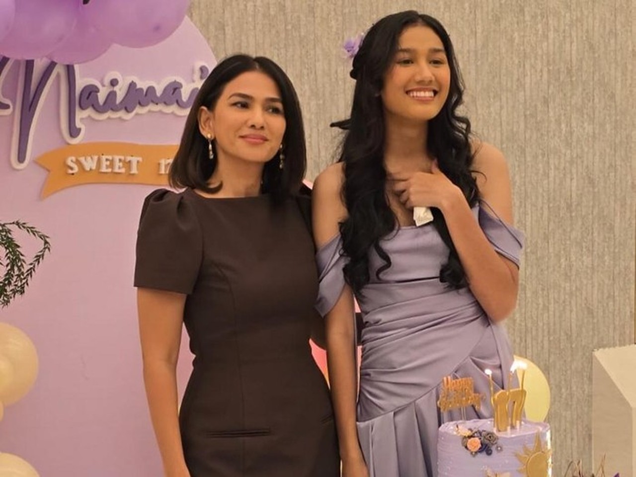 Nova Eliza Akui Sering Gundah Jika Berjauhan dengan Naima yang Kini Berusia 17 Tahun Nova Eliza Akui Sering Gundah Jika Berjauhan dengan Naima yang Kini Berusia 17 Tahun