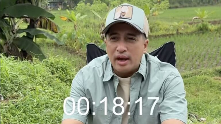 Irfan Hakim Buka Suara Usai Dihujat Netizen karena Dianggap Bela Denada Irfan Hakim Buka Suara Usai Dihujat Netizen karena Dianggap Bela Denada