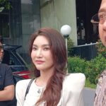 Sarwendah Serahkan Bukti Anak Kandung ke Polisi, Bantah Fitnah Akun TikTok