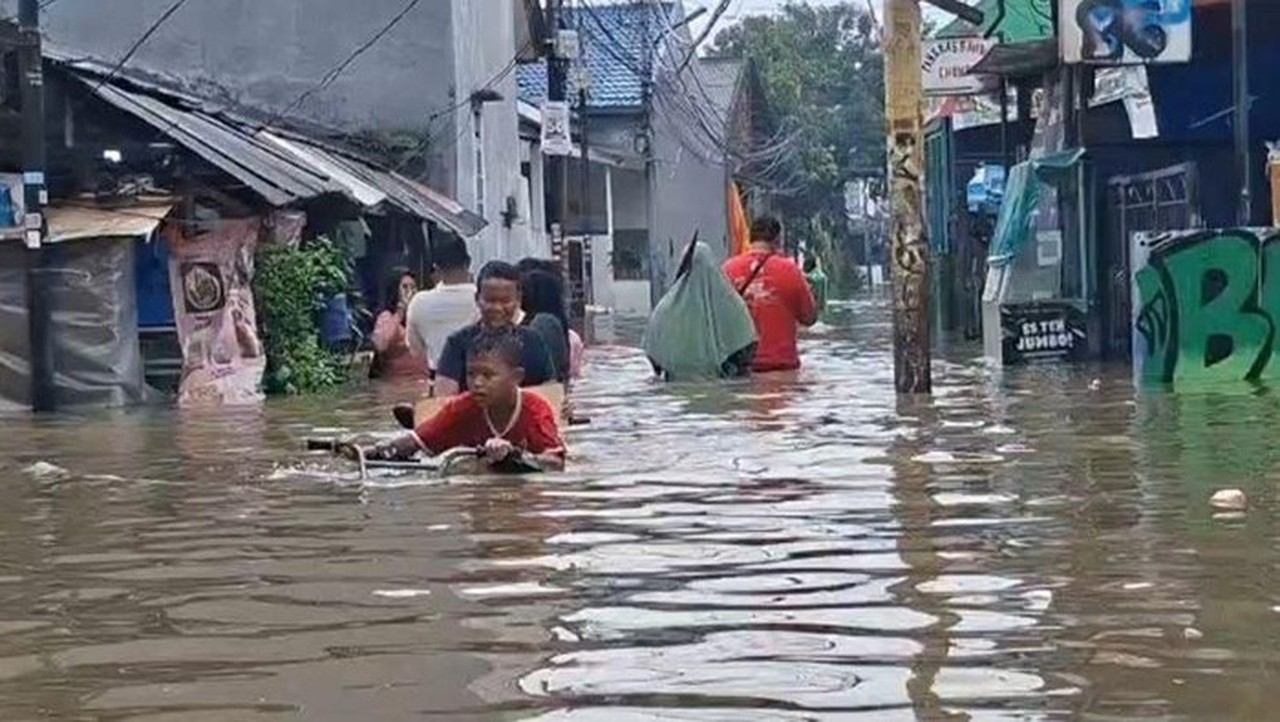 Warga Jakarta Bisa Pantau Banjir Tingkat RT Lewat Aplikasi JAKI, Ini Caranya