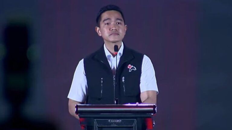 Kaesang Pangarep Janjikan PSI Jadi Partai Besar, Akui Sulit Baca Pidato karena Terharu