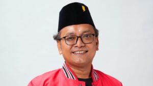 Guntur Romli Tegaskan PDIP Bukan Oposisi, Bantah Pertemuan Tokoh Partai dengan Prabowo