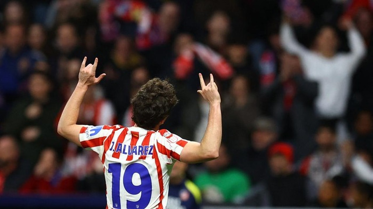 Julian Alvarez Akhiri Paceklik Gol, Cerezo Ungkap Pengaruh Rumor Barcelona Julian Alvarez Akhiri Paceklik Gol, Cerezo Ungkap Pengaruh Rumor Barcelona