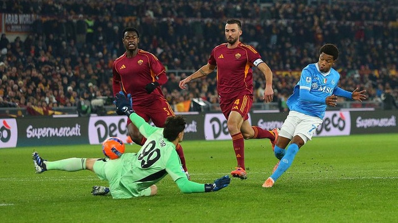 AS Roma Hadapi Napoli dengan Rekor Buruk Melawan Tim Papan Atas Serie A AS Roma Hadapi Napoli dengan Rekor Buruk Melawan Tim Papan Atas Serie A
