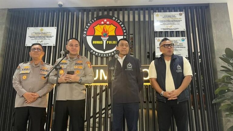 Interpol Terbitkan Red Notice untuk Buron Kasus Korupsi Minyak Riza Chalid