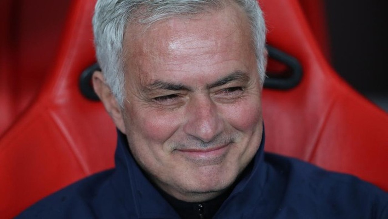 Jose Mourinho Bantah Rumor Kembali Latih Real Madrid, Fokus pada Benfica