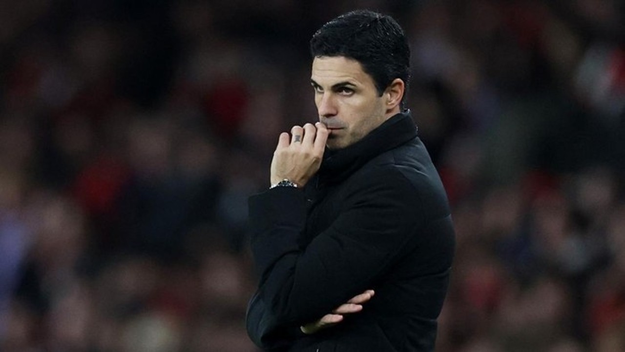 Mikel Arteta Tolak Permintaan Tanda Tangan Fans Arsenal, Video Viral Picu Pro-Kontra Mikel Arteta Tolak Permintaan Tanda Tangan Fans Arsenal, Video Viral Picu Pro-Kontra