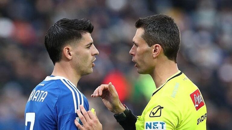 Fabregas Tegur Keras Morata: Jika Mudah Emosi, Sebaiknya Pindah Profesi Fabregas Tegur Keras Morata: Jika Mudah Emosi, Sebaiknya Pindah Profesi