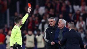 Jose Mourinho Diusir Wasit, Tuding Ada ‘Kertas Sakti’ untuk Pemain Real Madrid