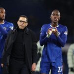 Liam Rosenior: Chelsea Tak Diuntungkan Main Lebih Dulu Meski Bersaing di Empat Besar Liga Inggris