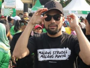 Teuku Wisnu Buka Outlet Malang Strudel Konsep “Farm” di Batu, Tawarkan Pengalaman Belanja Unik
