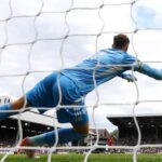 Eksekusi Penalti Konyol di Inggris: Berakhir Tendangan Bebas untuk Lawan