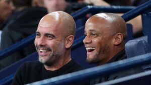 Rooney Jagokan Vincent Kompany Gantikan Pep Guardiola di Manchester City