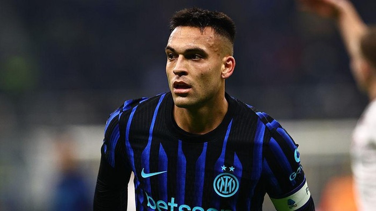 Cedera Otot, Lautaro Martinez Terancam Absen di Derby Milan Bulan Depan