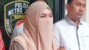 Konflik Inara Rusli dan Wardatina Mawa Berlanjut, Mawa Nikmati Peran Baru sebagai Selebritas