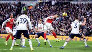 Babak Pertama Tottenham vs Arsenal Imbang 1-1, Gol Eze Dibalas Kolo Muani