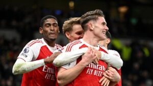Arsenal Bungkam Tottenham 4-1 di Kandang Rival, Kokoh di Puncak Klasemen Liga Inggris
