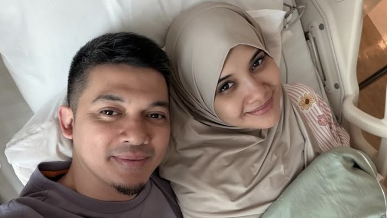 Anak Ketiga Zaskia Sungkar dan Irwansyah Lahir Lebih Cepat, Dokter Siapkan Antisipasi Gangguan Adaptasi Anak Ketiga Zaskia Sungkar dan Irwansyah Lahir Lebih Cepat, Dokter Siapkan Antisipasi Gangguan Adaptasi