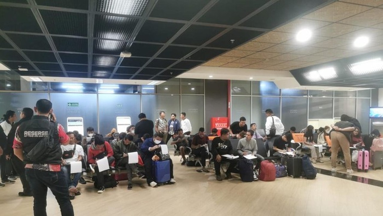 Pulang ke Tanah Air, 36 WNI Korban Scam Kamboja Tiba di Indonesia