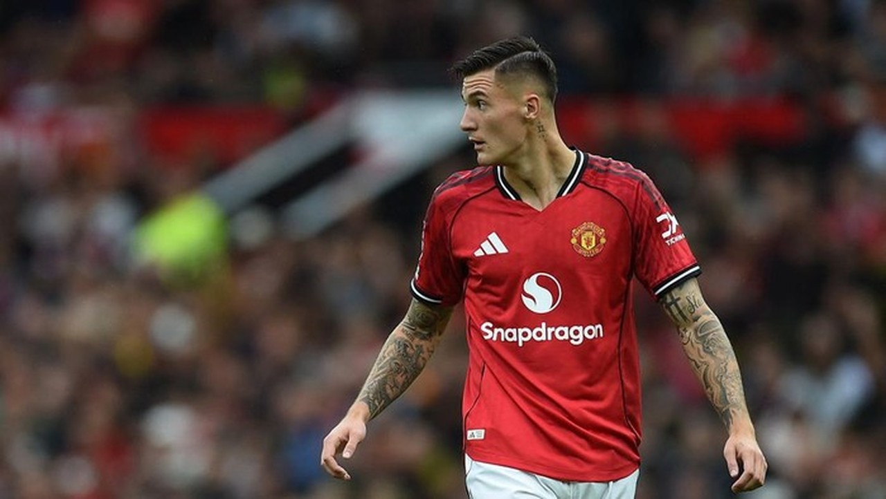 Benjamin Sesko Puji Michael Carrick: Manchester United Lebih Kreatif dan Menikmati Permainan