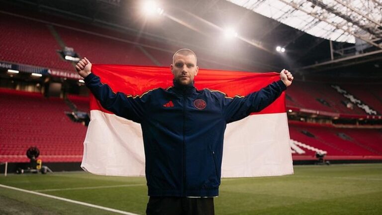 Maarten Paes Gabung Ajax: Peran Cruyff dan Landzaat Jadi Sorotan Utama?