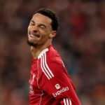 Dilema Liverpool: Ekitike Bersinar, Isak Terkendala Cedera, Siapa Pilihan Utama?