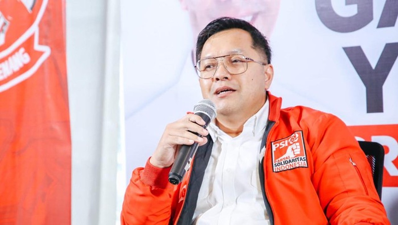 Jokowi Tantang PSI Bangun Struktur hingga RT/RW, Kaesang Siap Lampaui Kerja Presiden