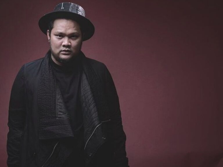 Perebutan Hak Asuh Anak Memanas, Komnas PA Sarankan Virgoun Ajukan Permohonan ke Pengadilan Perebutan Hak Asuh Anak Memanas, Komnas PA Sarankan Virgoun Ajukan Permohonan ke Pengadilan