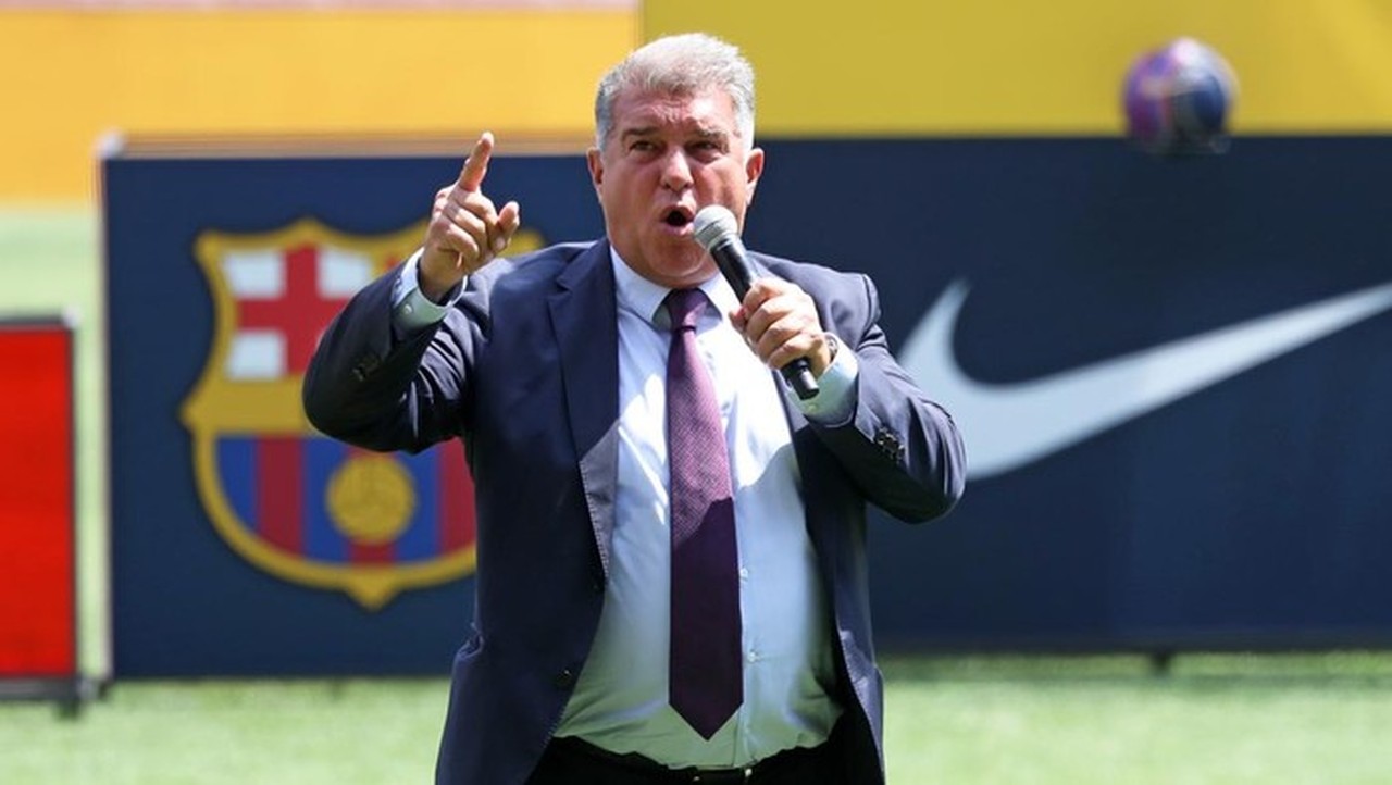 Joan Laporta Sindir Real Madrid Usai Pengadilan Tolak Akses Dokumen Keuangan Barcelona