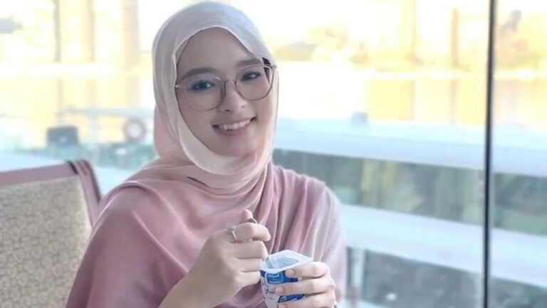 Inara Rusli dan Insanul Fahmi Dikabarkan Renggang, Sang Pria Ingin Rujuk dengan Istri Pertama
