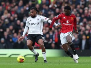Alex Iwobi Akui Kekuatan Fisik Kobbie Mainoo Hancurkan Tangannya Saat Fulham Kalah Dramatis