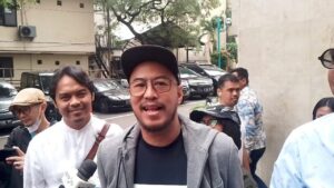 Komika Pandji Pragiwaksono Penuhi Panggilan Polisi Terkait Laporan ‘Mens Rea’