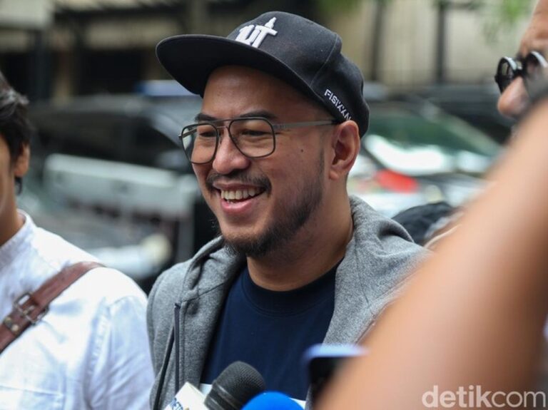 Pandji Pragiwaksono Klarifikasi Materi ‘Mens Rea’ ke Polisi, Bantah Niat Menista Agama
