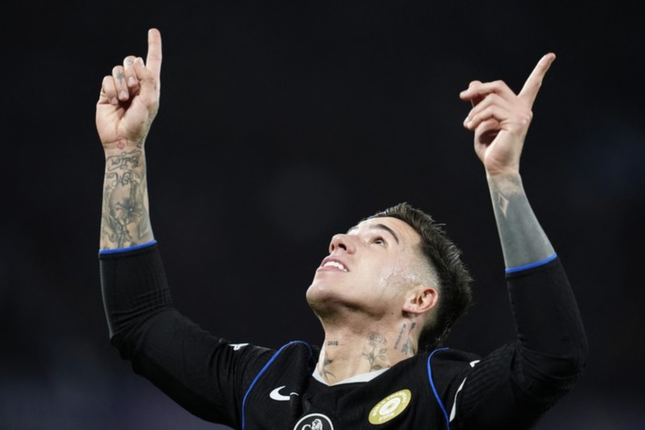 Enzo Fernandez Tiru Gaya Frank Lampard, Jadi Top Skor Chelsea Musim Ini