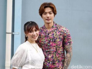 Lee Jeong Hoon Ungkap Komitmen ‘Selalu Bersama’ dengan Moa Aeim Pasca Kejadian Mengerikan