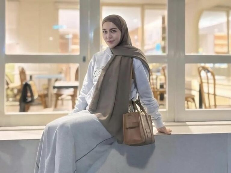 Ratu Rizky Nabila Ungkap Perasaan Duluan ke Pesulap Merah: ‘Saya Akui yang Suka Aku Duluan’