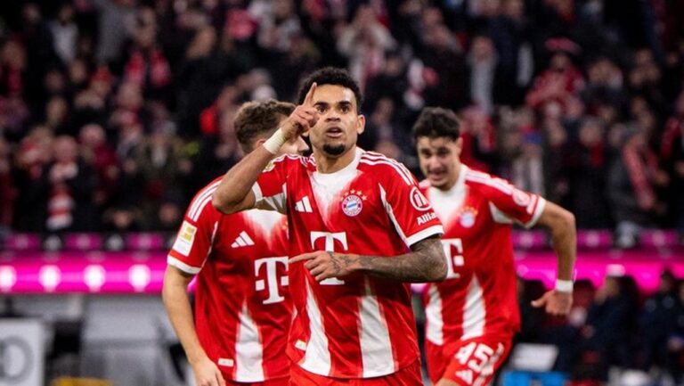 Luis Diaz Hat-trick, Bayern Munich Libas Hoffenheim 5-1 di Bundesliga